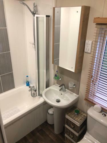 Jj S Lodge Retreat Cheviot View 19