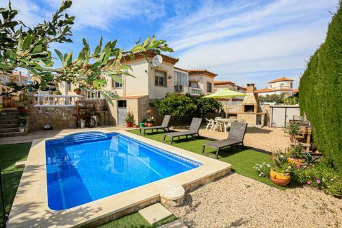 Villa Fenoy Only Families