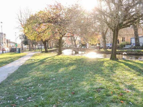 Bears Court North Barn 4