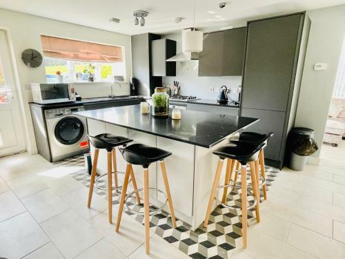 Stunning Newly Modernised Devonshire Cottage With Ev Charging
