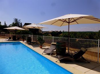 Mont Bouquet Lodge & Activity Center