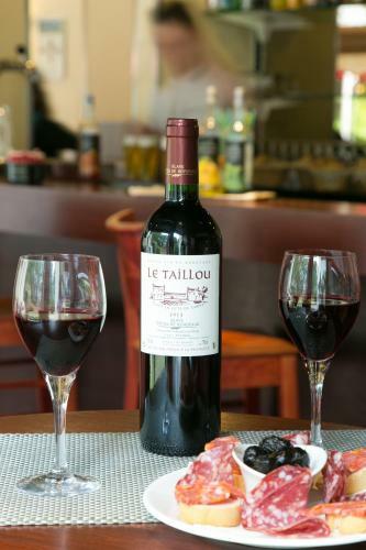 Brit Hotel Bordeaux A�roport