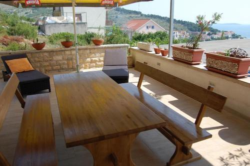 Apartments By The Sea Bilo, Primosten - 3090