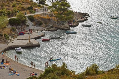 Apartments By The Sea Bilo, Primosten - 3090