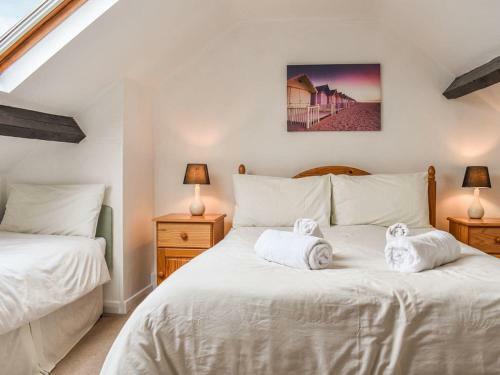 Bartlett's Barn- Uk38276