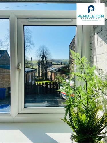 2 Bed Apartment For Leisure & Business