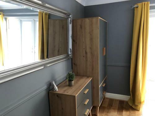 Stylish 2 Bed Apartment Next To The Norfolk Broads