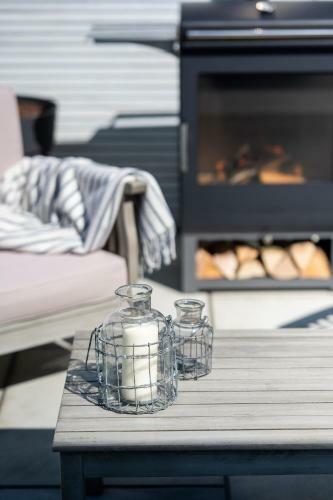 The Poplars Town House In Cowes With Heated Pool