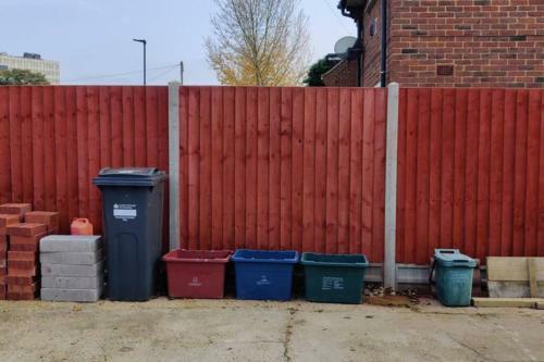 Spacious Home Free Bus To Heathrow Airport T5