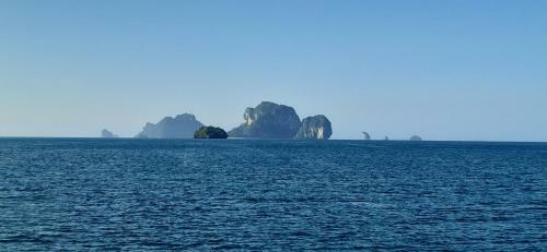 Croisi�re Sur Voilier Dans La Baie de Phang Nga
