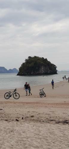 Croisi�re Sur Voilier Dans La Baie de Phang Nga