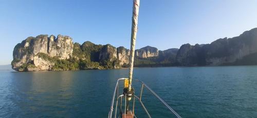 Croisi�re Sur Voilier Dans La Baie de Phang Nga