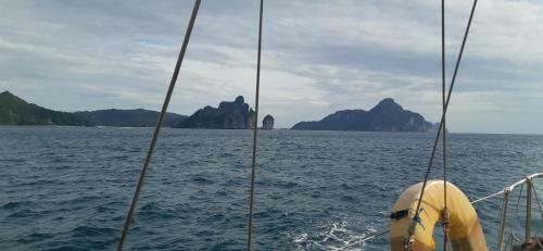 Croisi�re Sur Voilier Dans La Baie de Phang Nga