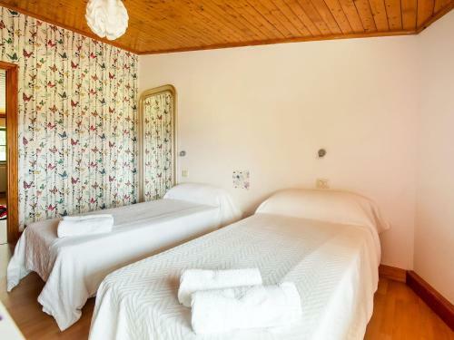 Spacious Holiday Home In Santiago De Compostela With Pool
