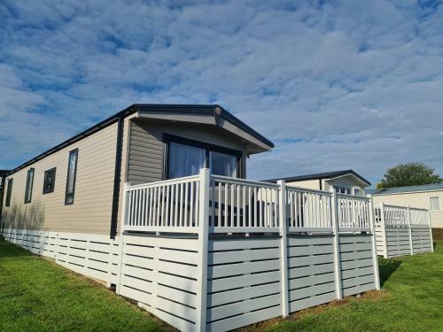 Mawgan Pads Trevella Crantock