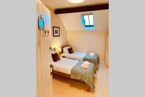 Upper Heath Farm - Stable Cottage