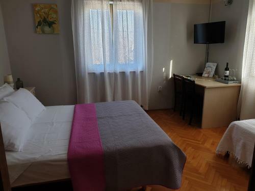 Hostal Apartman And Room Bm