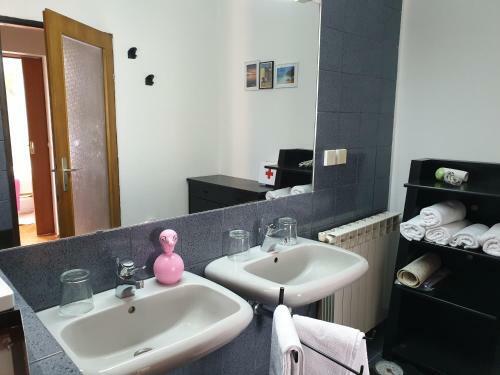 Hostal Apartman And Room Bm