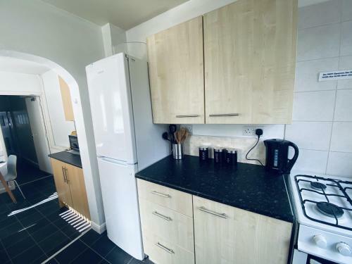 Apartamento Spacious 4 Double Bedroom Home - Coventry Centre