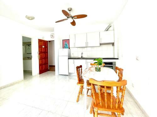 Bonito Apartamento En Playa Paraiso, Tenerife Sur