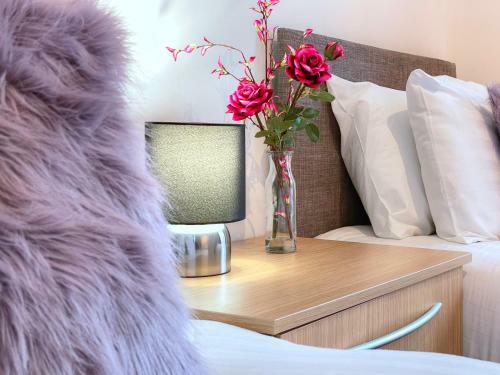 Mbiz Apartment - En-suite With Allocated Parking