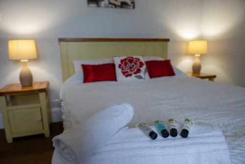 La Siesta At The Vale Hotel