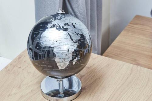 Luxury 2 Bed Apartment Central Location Sleeps 5