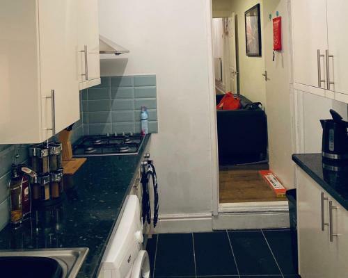 Large 4 Bedroom Home - Coventry City Centre