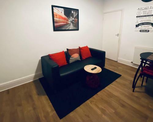 Large 4 Bedroom Home - Coventry City Centre