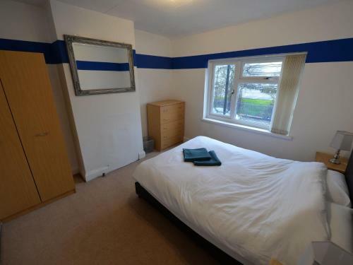 Boutique Hoiday Home In Coventry With Garden