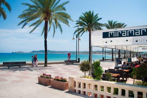 Villa Lydia's Walk By Villa Plus