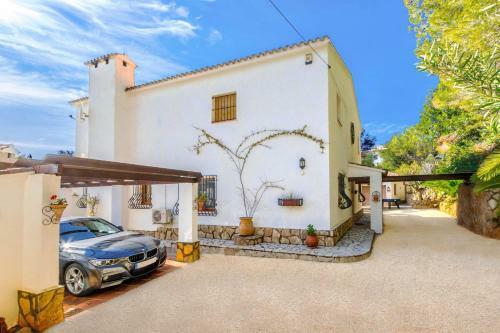 Villa Lydia's Walk By Villa Plus