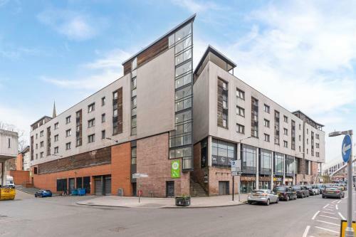 Jkg Property Solutions Presents Cosy City Apartment