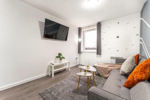 Jkg Property Solutions Presents Cosy City Apartment