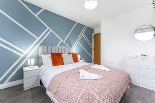 Jkg Property Solutions Presents Cosy City Apartment