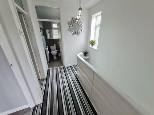 Contractor House With Parking & Netflix & Ev Charging Bac By Passionfruit Properties