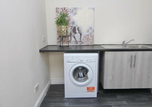 Apartamento Twin Bed Studio Near Train Station, Netflix, Wifi