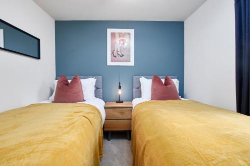 Fantastic Brand New 3br House Wparking Sleeps8