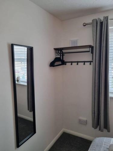 Newly Refurbished 2 Bed, City Centre Apartment.