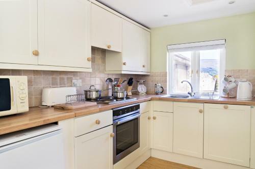 The Neuadd Cottages