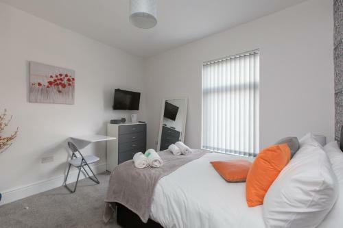 Hostal Townhouse Plus @ 130 West Street Crewe