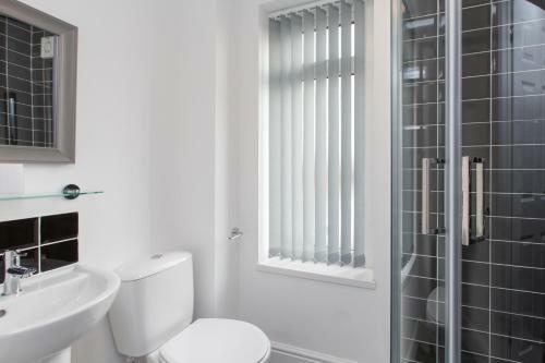 Hostal Townhouse Plus @ 130 West Street Crewe