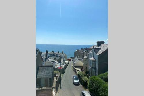 Seagulls Rest Marine Themed Seaview Apartment