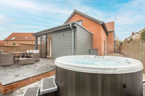 Crimond House - Norfolk Holiday Properties