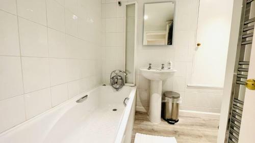 2 Dartview - Close To The Water, River Views, Ground Floor Access