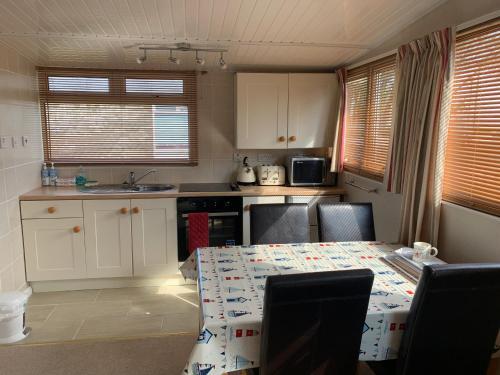 Dartmouth 2 Bed Detached Chalet 144