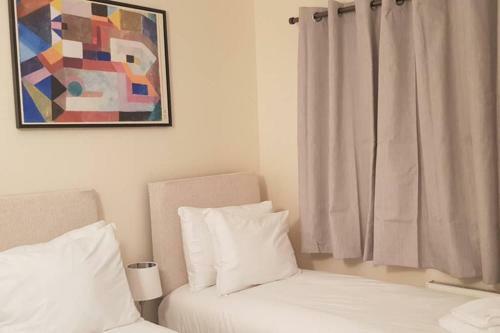 Royal House, Croydon With Netflix & Amazon Music