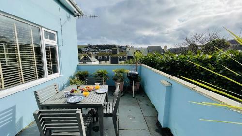 Number 20 - Central, Classic Style, Private And Parking
