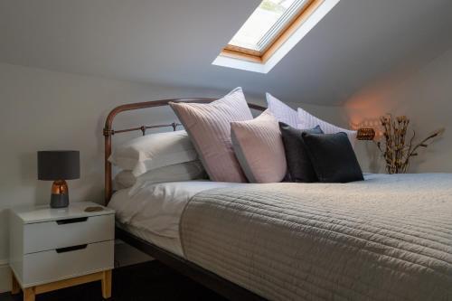 The End House - Cosy And Central (dartmouth)