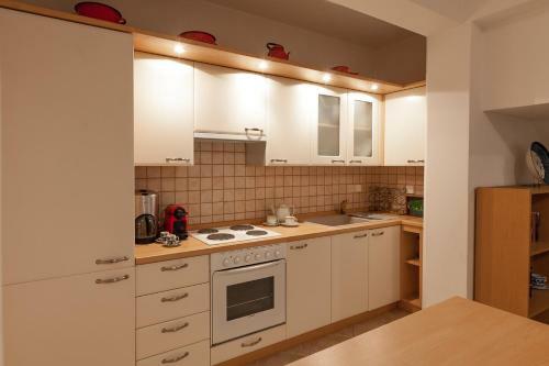Thanos Luxury Apartment In Spetses